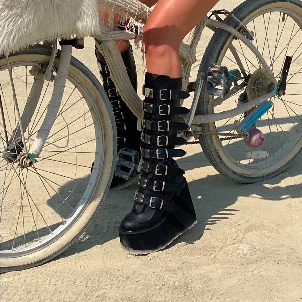 Demonia Trinity boots black